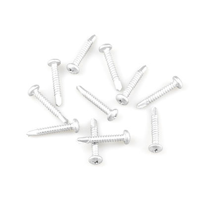 Instalação Oem Odm Pan Head Phillips Self Drilling Screw para placa de partículas ST4.8x32