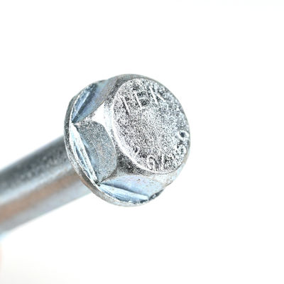 M16 Ferro de aço carbono para maçonaria parafuso de concreto para suporte forte e resistente
