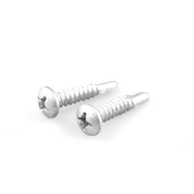 Parafuso de telhado de aço inoxidável revestido com liga de zinco 5.5x25 Phillips Pan Head para apoio de canto do telhado