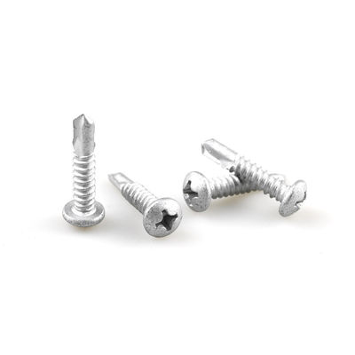 Parafuso de telhado de aço inoxidável revestido com liga de zinco 5.5x25 Phillips Pan Head para apoio de canto do telhado