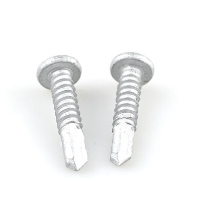 Parafuso de telhado de aço inoxidável revestido com liga de zinco 5.5x25 Phillips Pan Head para apoio de canto do telhado